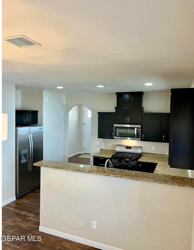 Building Photo - 12893 Hueco Pit Dr