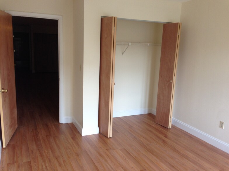 Building Photo - 1126 Boylston St