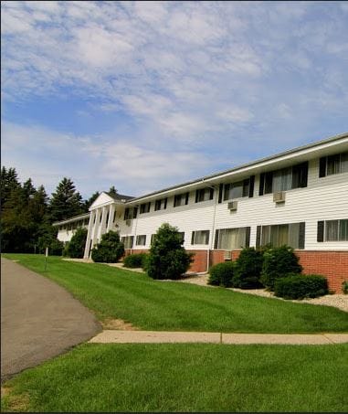 Primary Photo - Grafton Manor