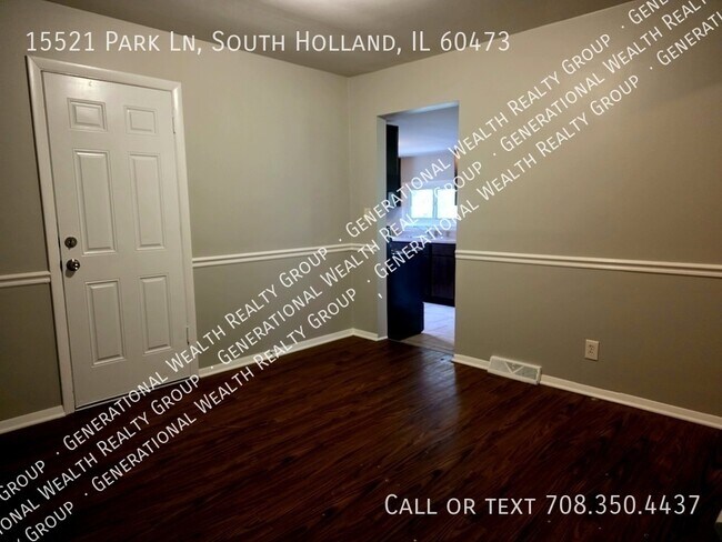 Building Photo - 15521 Park Ln