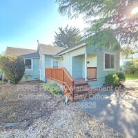 Building Photo - 311 8th St