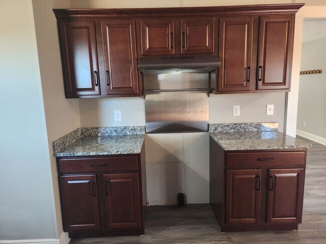 Building Photo - 60 Horseshoe Bend