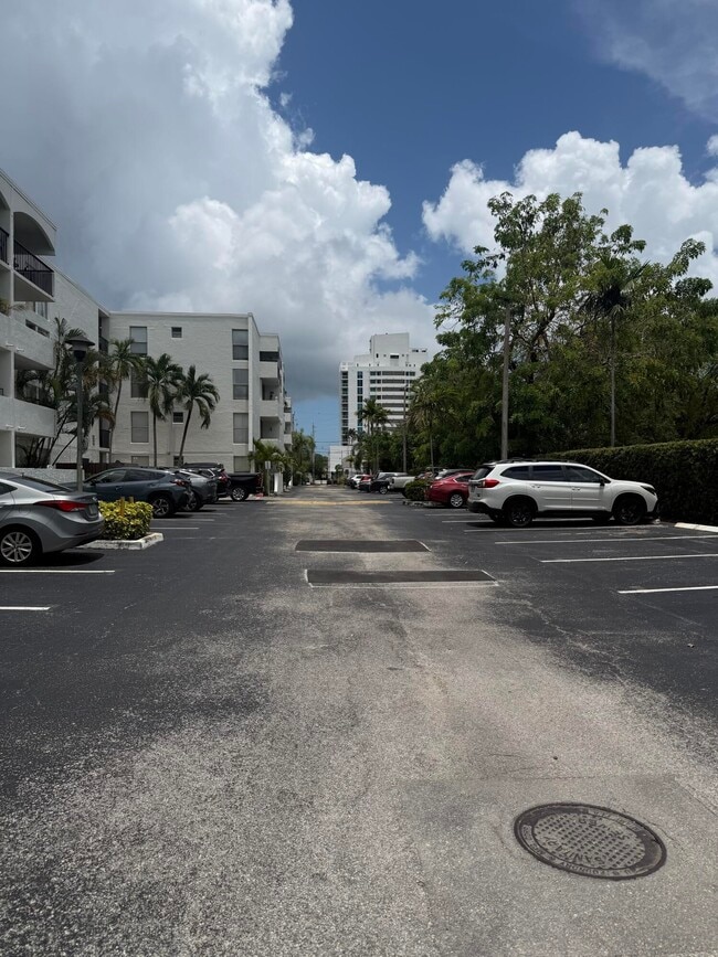 Building Photo - 2160 SW 16th St