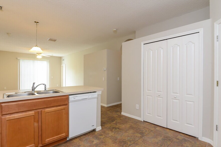 Building Photo - 10728 Firebrick Ct