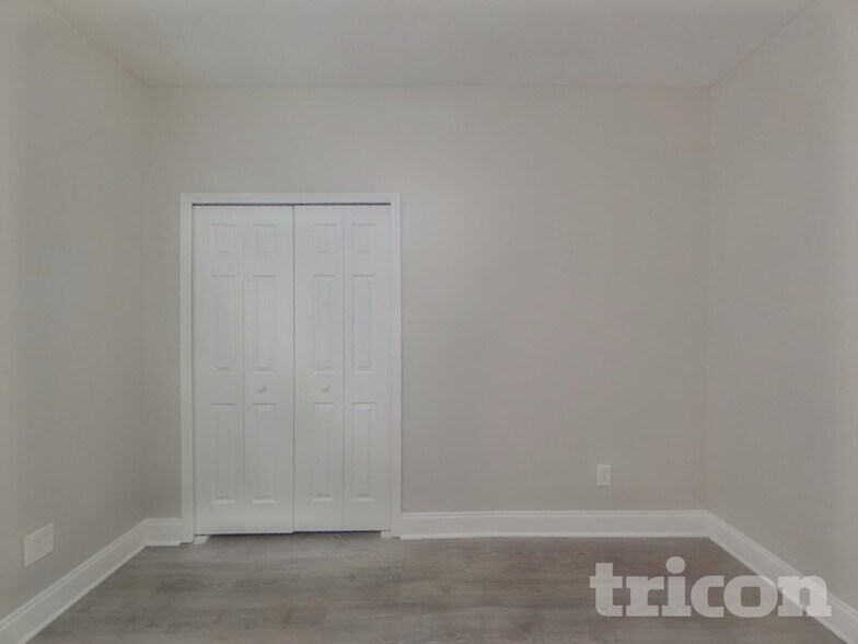 Building Photo - 9225 Newfield St