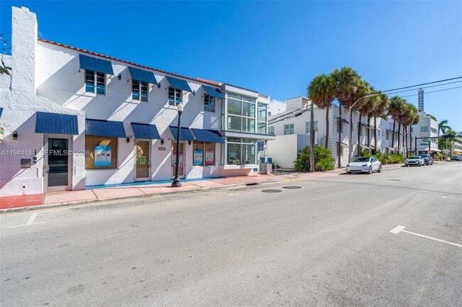 Building Photo - 229 8th St