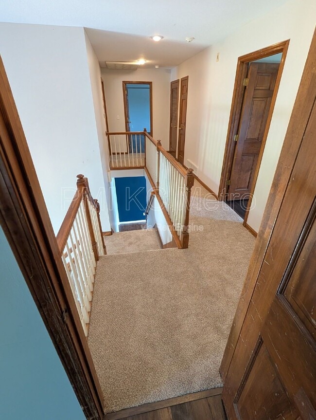 Building Photo - 3905 SW 14 St Ct