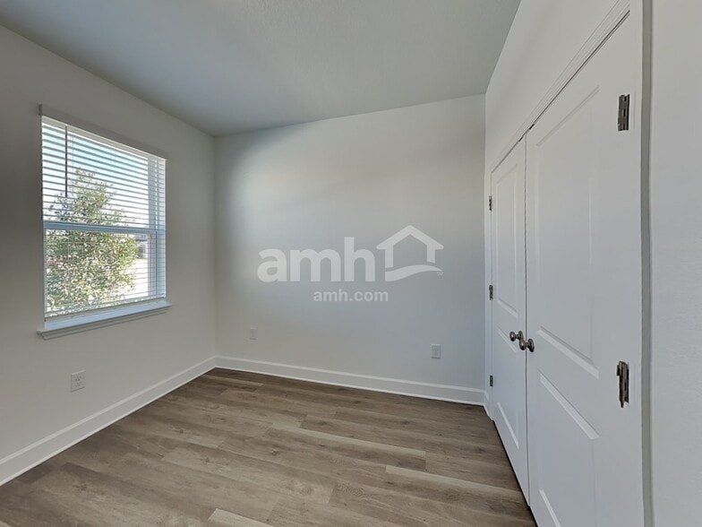 Building Photo - 16438 Cheyanne Ct