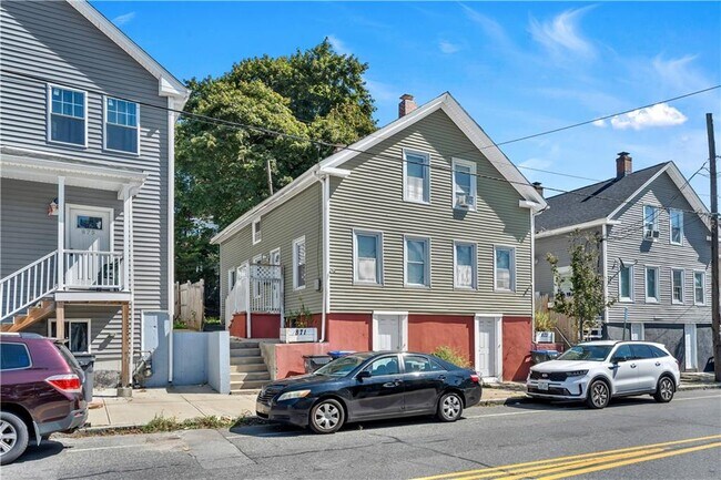 Building Photo - 871 Manton Ave