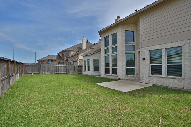 Building Photo - 606 Whitney Oaks Ln