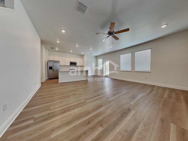 Building Photo - 6749 Atlantic Bch Ave