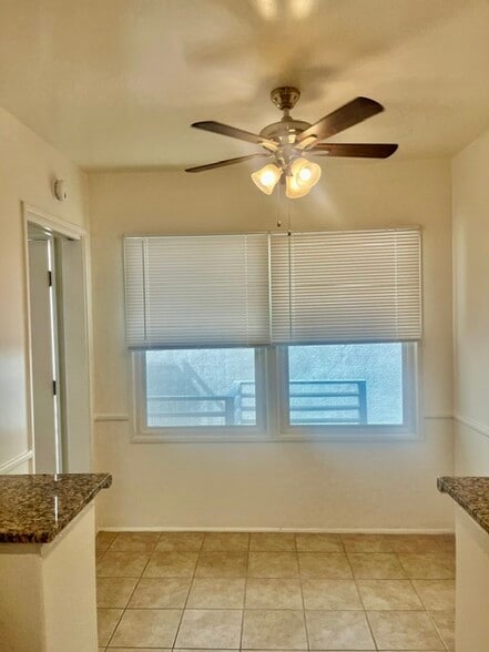 Breakfast nook/office - 33 Granada Ave