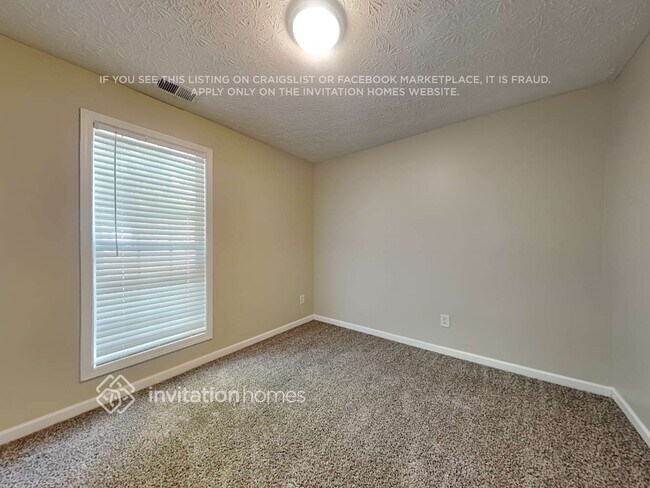 Building Photo - 5622 Elwood Cir