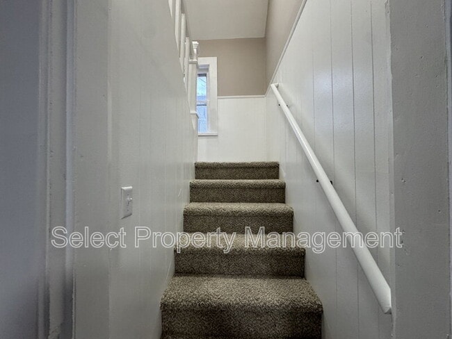 Building Photo - 3930 Webster St