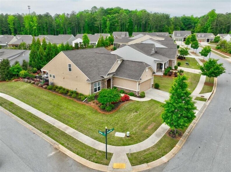 Building Photo - 409 Golden Rod Ct