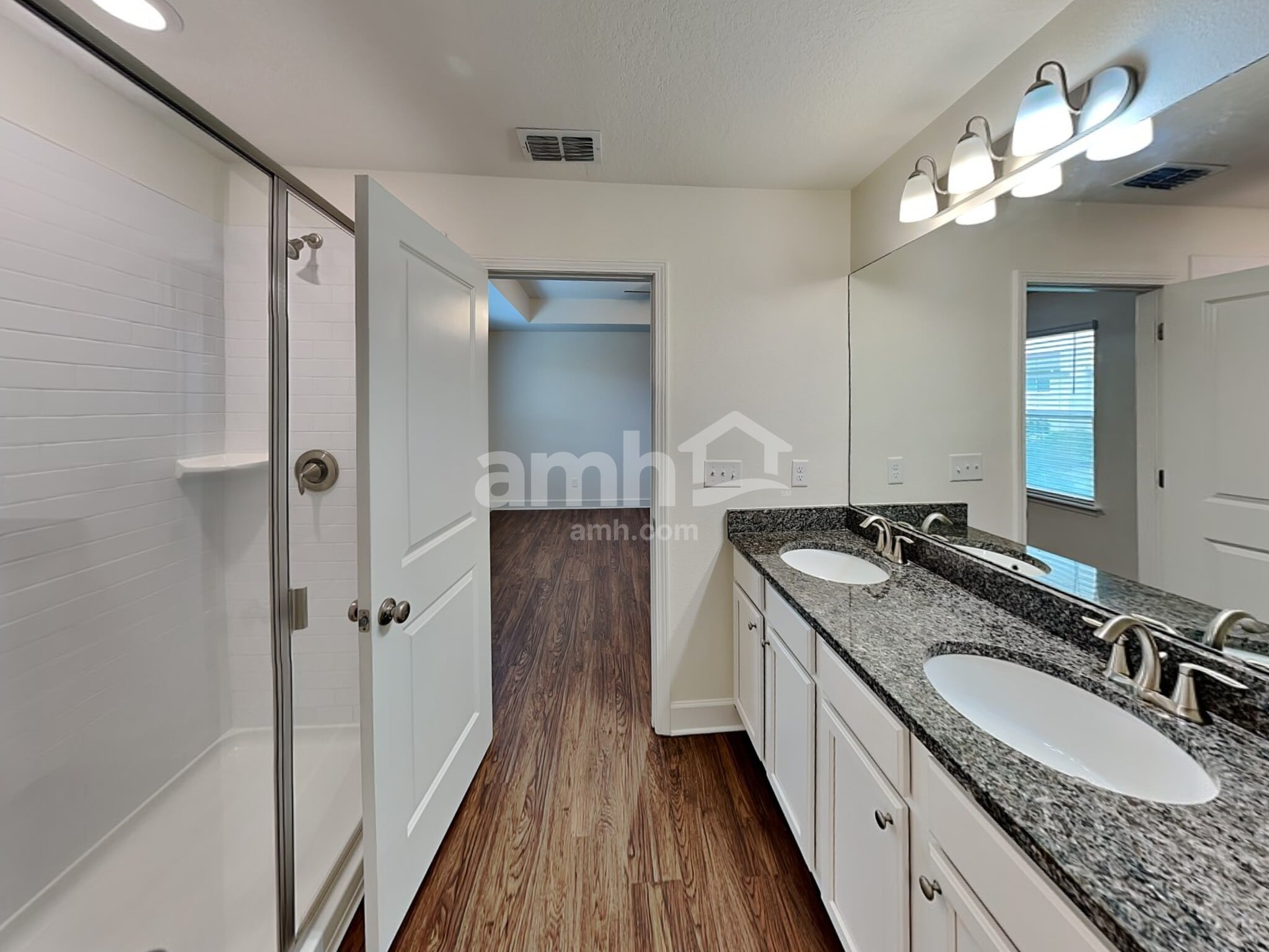 Building Photo - 8553 Highfield Ave