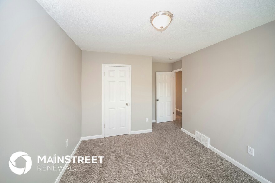 Building Photo - 6602 Meadow Bend Dr