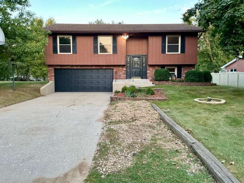 Front of Home - 16101 S Legion Ct