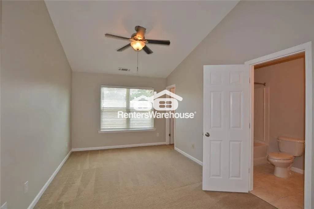 Building Photo - 3019 Liberty Way NW