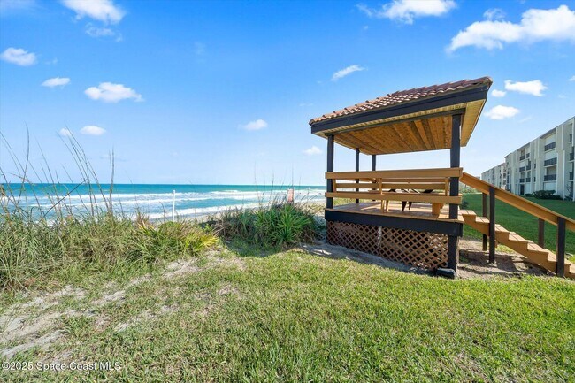 Building Photo - 109 Jimmy Buffett Mem Hwy