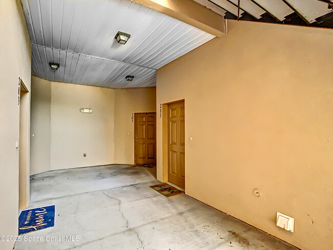 Building Photo - 4056 Meander Pl