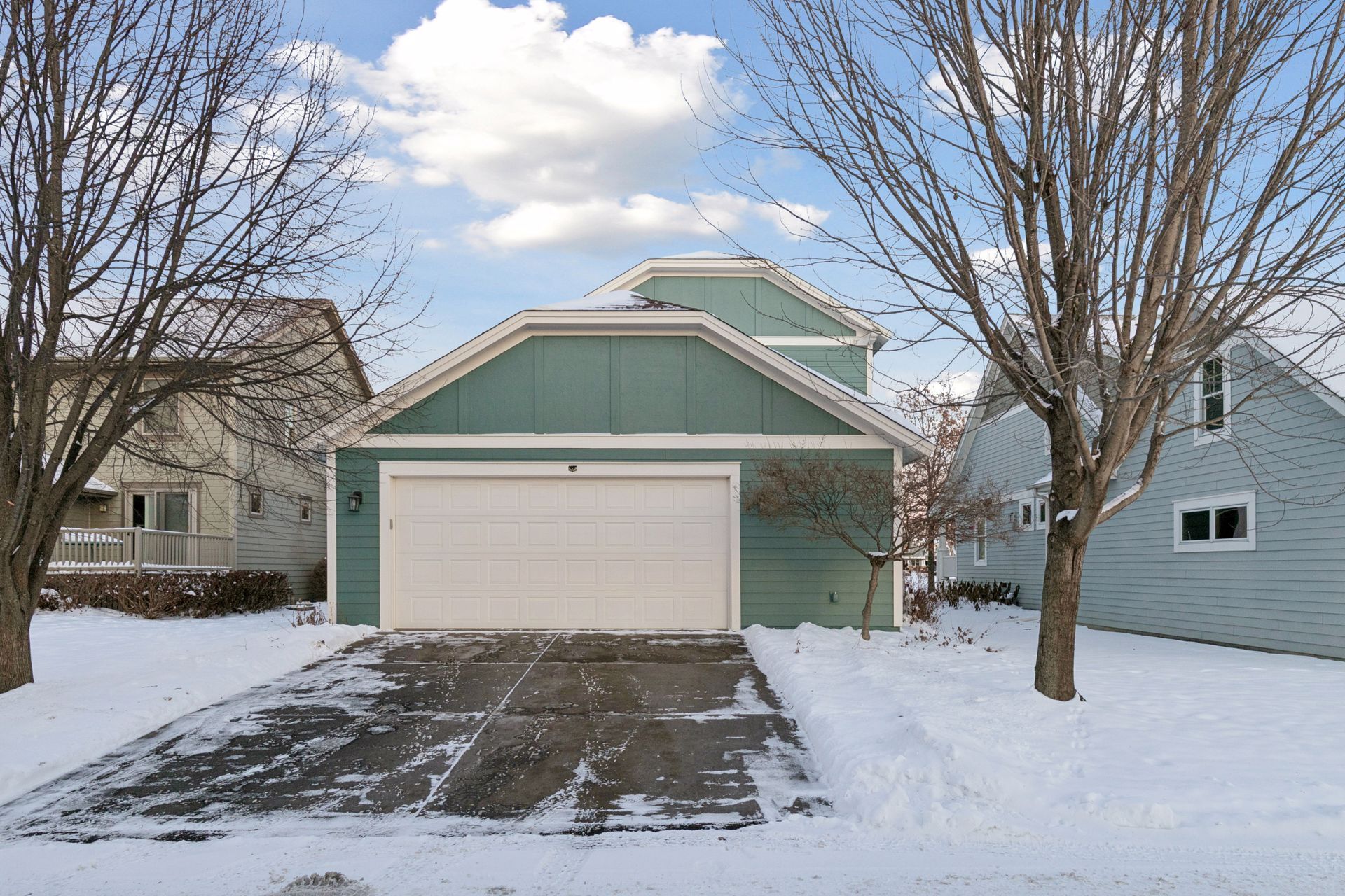 Building Photo - 14246 Garden Way N