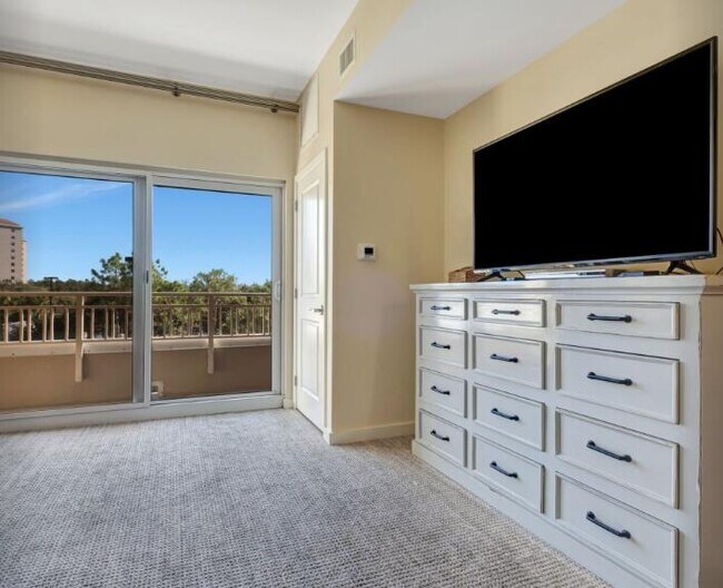 Building Photo - 5002 S Sandestin Blvd