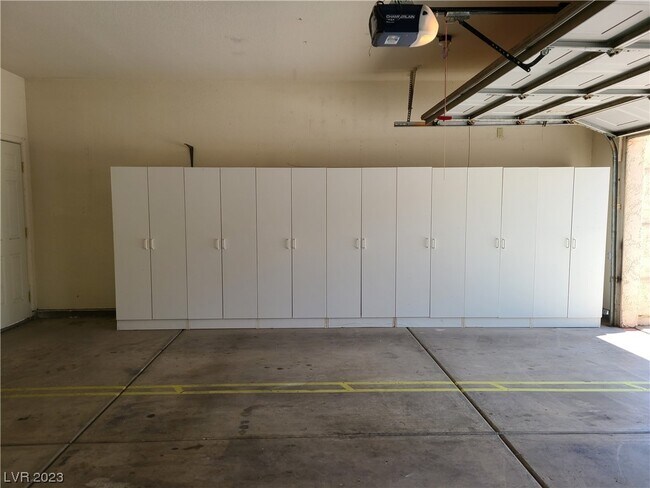Building Photo - 7624 W Delaware Bay Dr