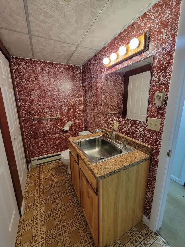 Building Photo - 7170 Ruritan Dr