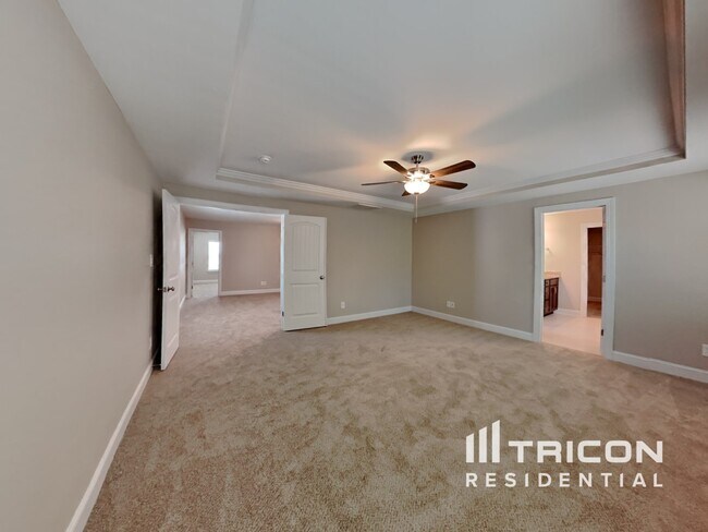 Building Photo - 217 Cliffview Dr