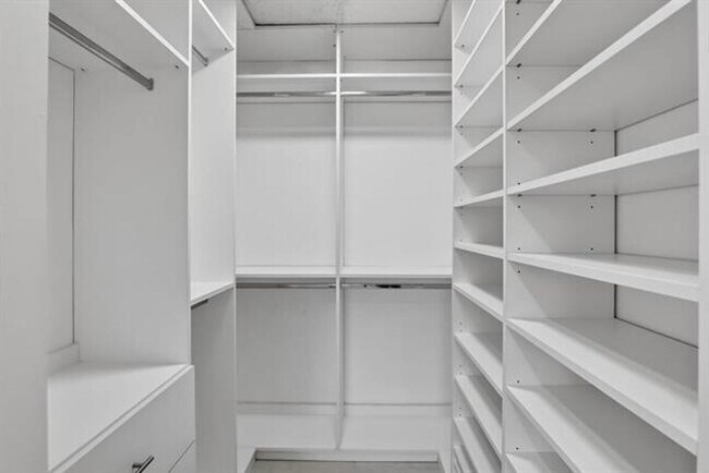 Building Photo - 373 SW 94 Terrace