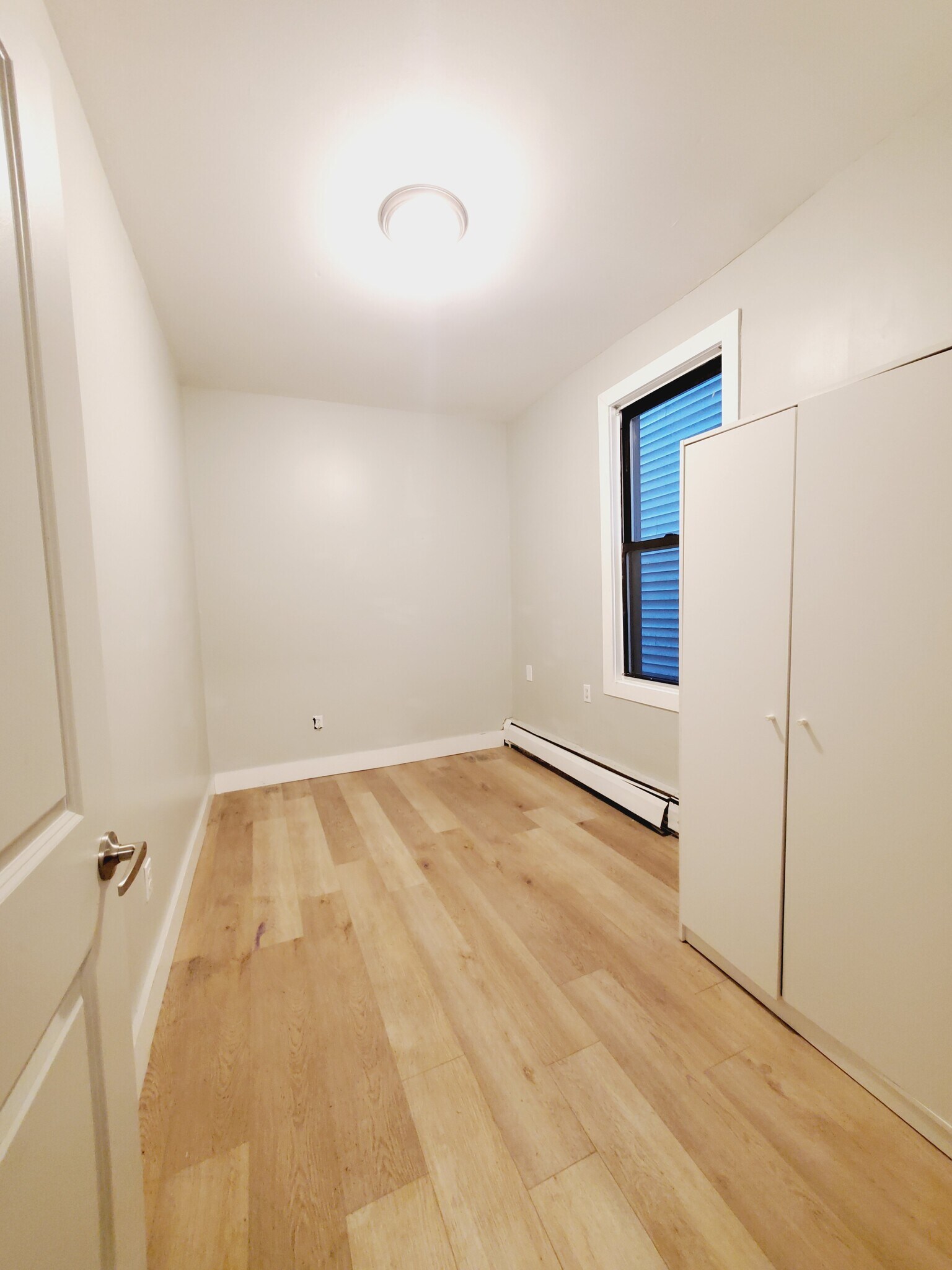 122 Randolph Ave 1L - 120 Randolph Ave