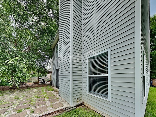 Building Photo - 1909 Beckwith Ln