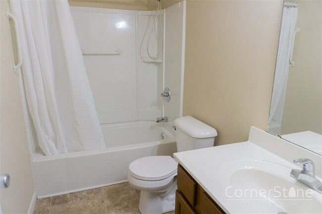 Building Photo - 9720 Platinum Pointe Dr