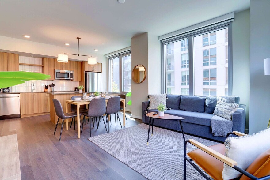 Building Photo - 1122 N Hudson St