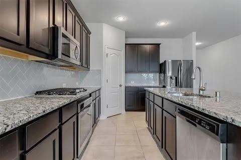 Building Photo - 1719 Indigo Creek Ln