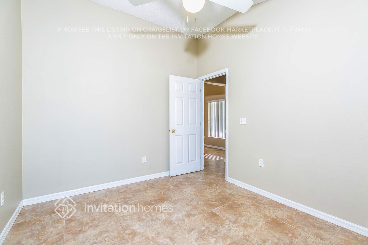 Building Photo - 2441 Bridgeport Cir