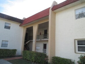 Building Photo - 200 Lake Carol Dr