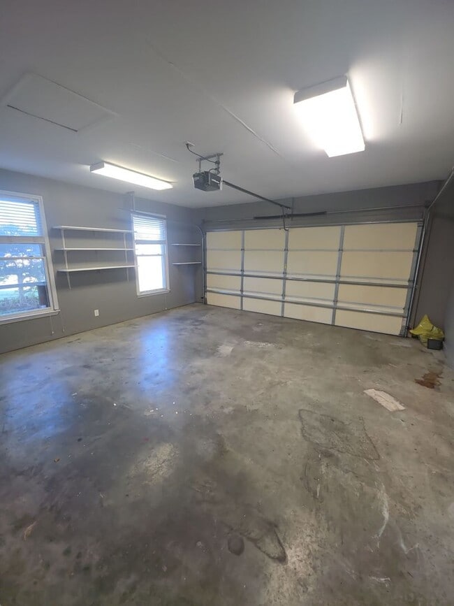 Building Photo - Beautifully Renovated 3-Bedroom Single-Family Home with 2-Car Garage Near HWY 111