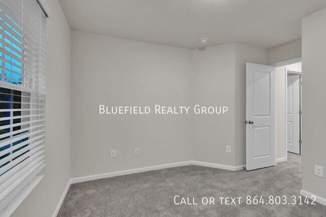 Building Photo - 808 Harper St