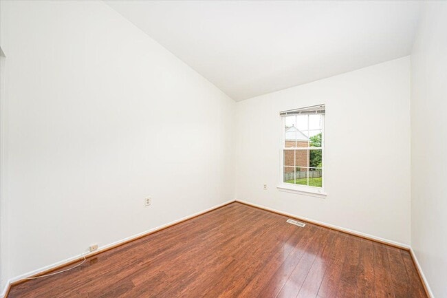 Building Photo - 151 Lazy Hollow Dr