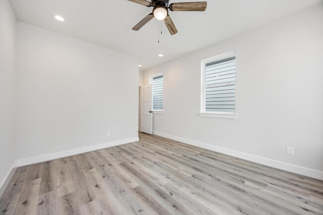Building Photo - Bauman Heights