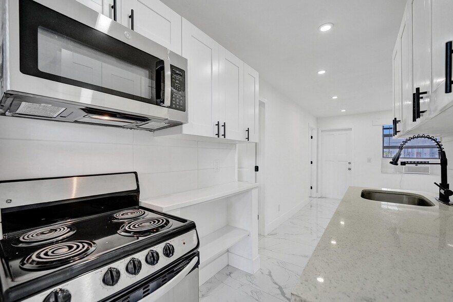 Primary Photo - MAYO GARDENS APTS