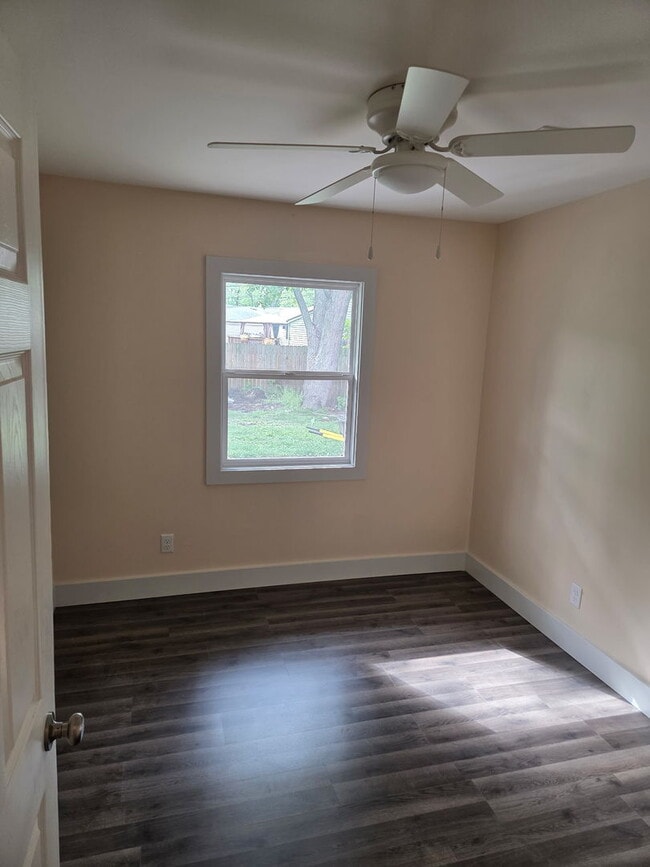 Building Photo - 21836 Orion Ave