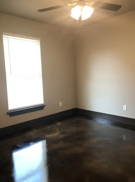 Building Photo - 399 Co Rd 3383