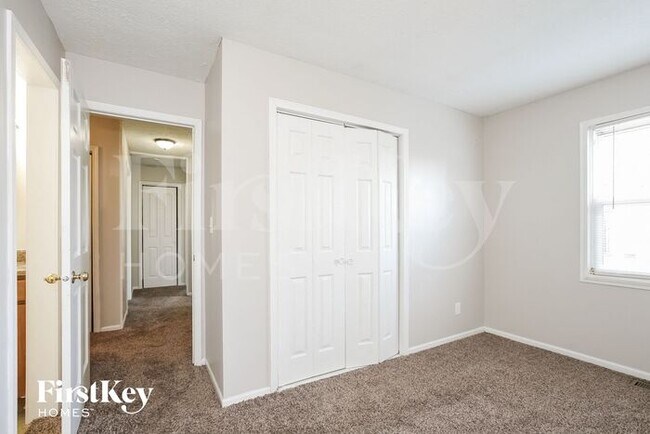 Building Photo - 6305 Kellum Dr