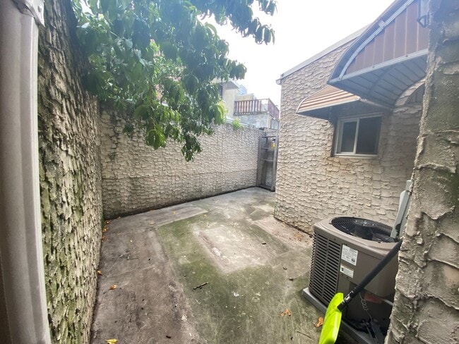 Building Photo - 1338 Passyunk Ave