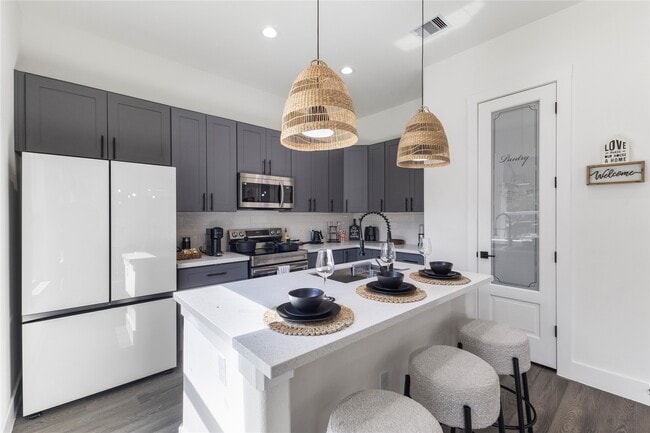 Building Photo - 4802 Angleton St