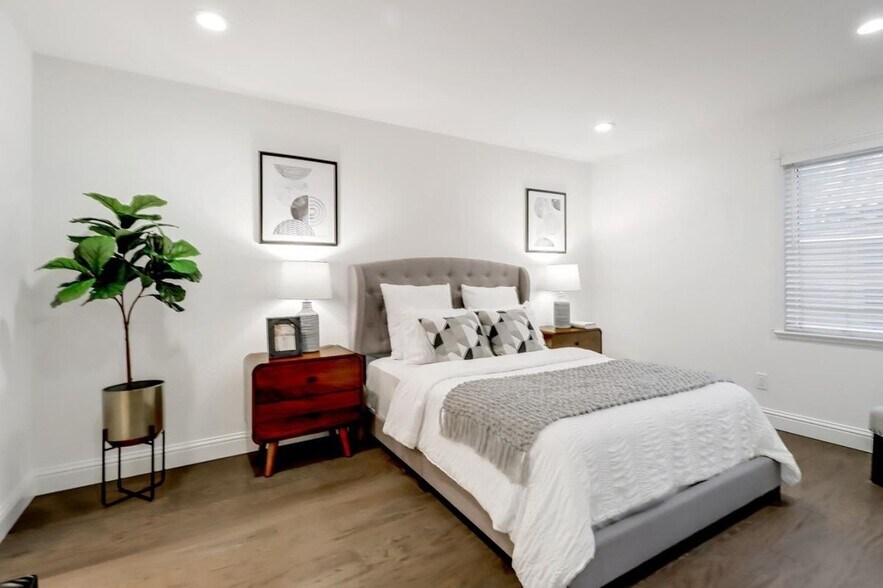 Building Photo - 307 Tradewinds Dr