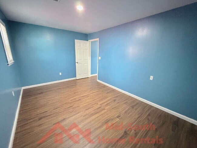 Building Photo - 3738 Townes Ave